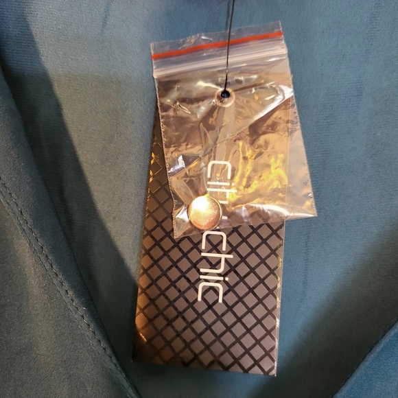 City Chic Plus Top in Awe Size XXL/24 color: teal - Picture 7 of 10